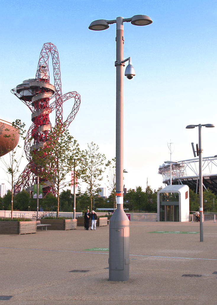 AW2075/6/DD at the Olympic Park